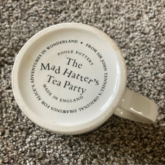POOLE POTTERY MAD HATTER'S TEA PARTY MUG - Queen Of Hearts - Picture 5 of 5